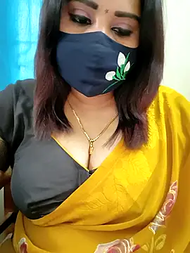 Queenflowerr online show from 6, 5, 2026