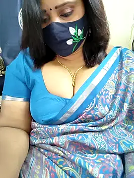 Queenflowerr online show from 10, 2, 2026