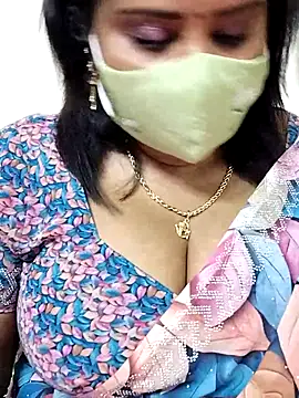 Queenflowerr online show from 27, 10, 2025