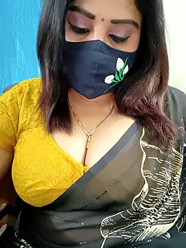 Queenflowerr online show from 6, 5, 2026