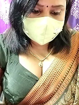 Queenflowerr online show from 23, 10, 2025