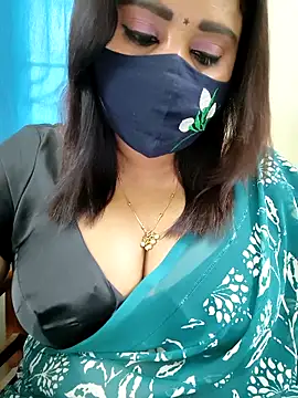 Queenflowerr online show from 30, 4, 2026