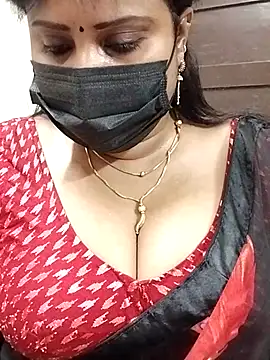 Queenflowerr online show from 20, 3, 2025