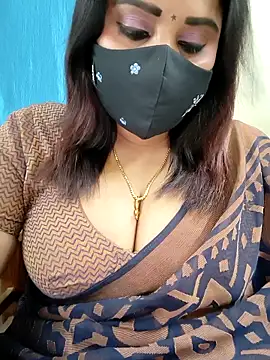 Queenflowerr online show from 10, 5, 2026