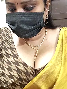 Queenflowerr online show from 17, 2, 2025