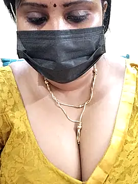 Queenflowerr online show from 20, 3, 2025