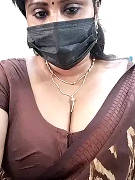 Queenflowerr online show from 21, 3, 2025