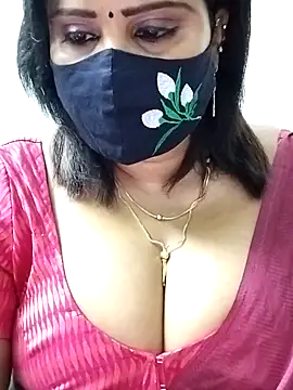 Queenflowerr online show from 9, 9, 2025