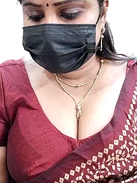 Queenflowerr online show from 25, 2, 2025