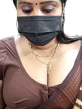 Queenflowerr online show from 16, 3, 2025