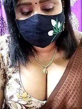 Queenflowerr online show from 1, 11, 2025