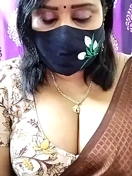 Queenflowerr online show from 28, 10, 2025