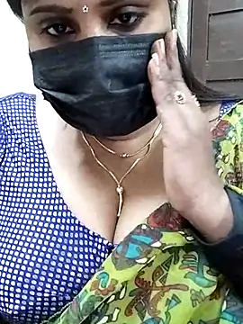 Queenflowerr online show from 15, 2, 2025