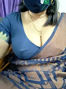 Queenflowerr online show from 5, 3, 2026