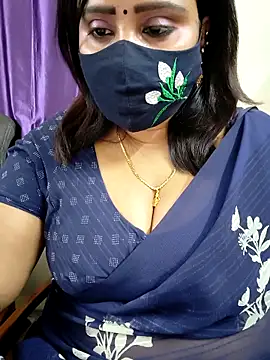 Queenflowerr online show from 8, 3, 2026