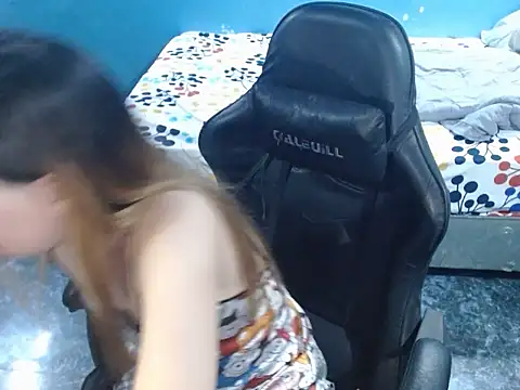 Asianpinaybeauty yam007 online show from 5, 10, 2025