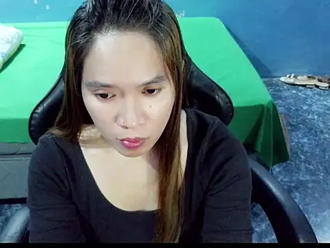 Asianpinaybeauty yam007 online show from 18, 4, 2026