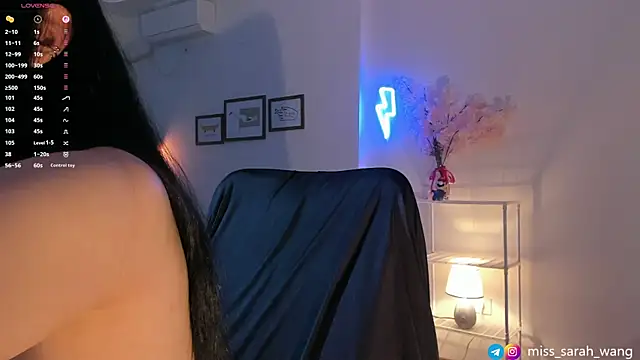 Snapshot of sarah_wang chatting on 27, 5, 2026 sarah wang online show from 27, 5, 2026