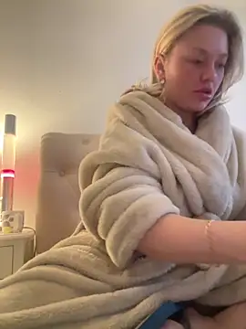 blissdimicco online show from 15, 4, 2026