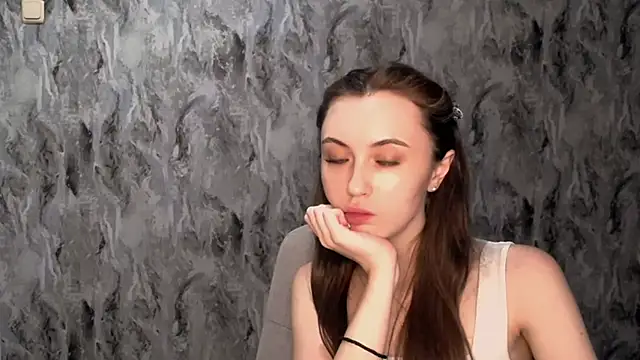 Snapshot of Nikonara_Love chatting on 8, 7, 2026 Nikonara Love online show from 8, 7, 2026