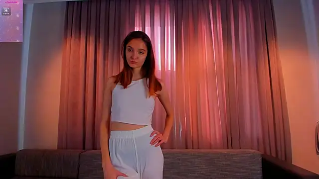 AmityCritchlow online show from 11, 2, 2025