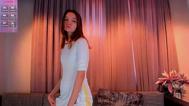 AmityCritchlow online show from 20, 2, 2025