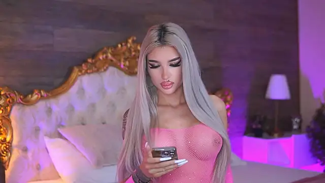 Juicy Jessye online show from 8, 10, 2025