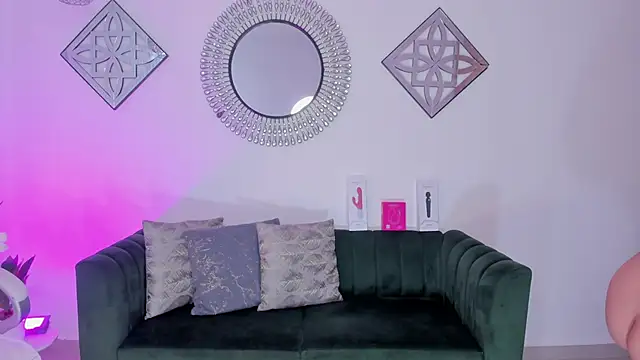 Layla Breezee online show from 30, 9, 2025