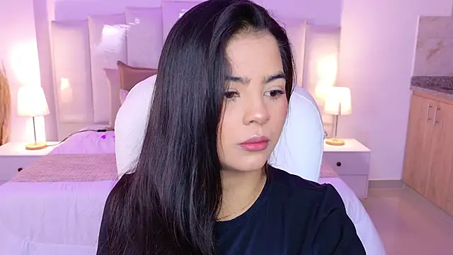 Snapshot of Layla_Breezee chatting on 15, 5, 2026 Layla Breezee online show from 15, 5, 2026
