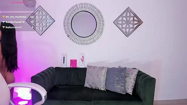 Layla Breezee online show from 20, 9, 2025