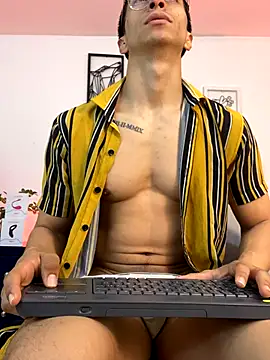 ApoloCruz online show from 4, 10, 2025