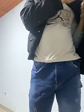 Snapshot of ApoloCruz chatting on 14, 2, 2026 ApoloCruz online show from 14, 2, 2026