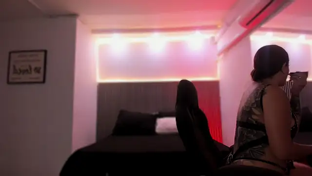 bonnieAn online show from 5, 11, 2025