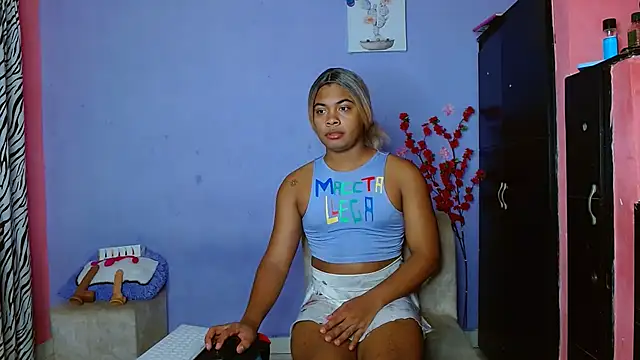 Snapshot of electrabrowns chatting on 3, 10, 2025 electrabrowns online show from 3, 10, 2025