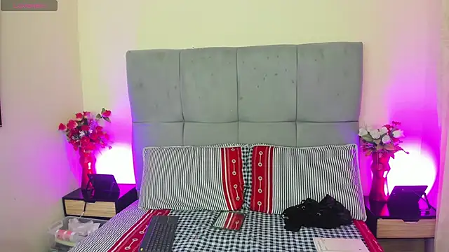 scarlet hit online show from 12, 1, 2026