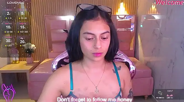 lilith petit sub online show from 4, 3, 2025