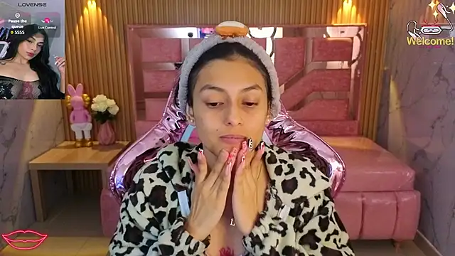 lilith petit sub online show from 2, 11, 2025