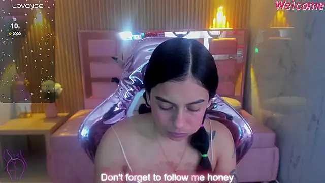 lilith petit sub online show from 2, 3, 2025