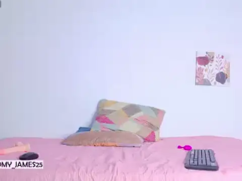 nahomy james25 online show from 12, 2, 2025