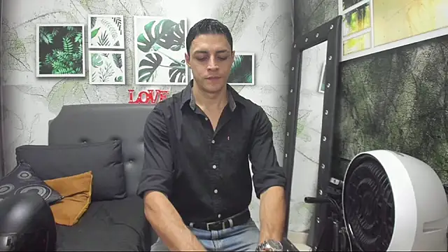 Frank Millers online show from 16, 9, 2025