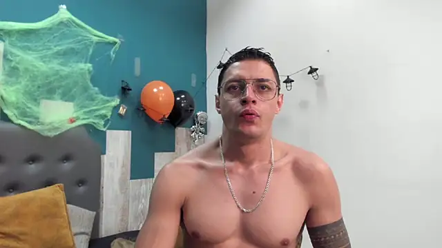 Frank Millers online show from 4, 11, 2025