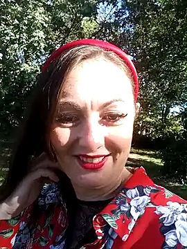 AdorahB3ll3 online show from 6, 10, 2025