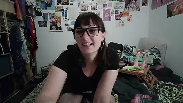 AdorahB3ll3 online show from 3, 3, 2025