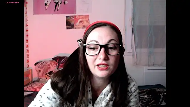 AdorahB3ll3 online show from 7, 4, 2026