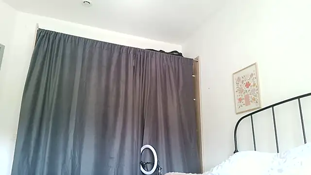 serena  vedette online show from 6, 4, 2026