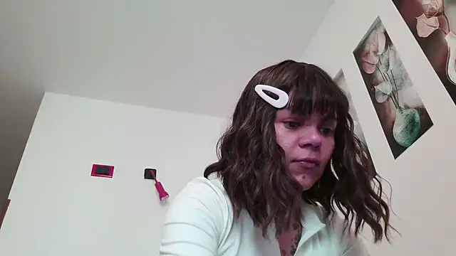 Snapshot of serena__vedette chatting on 11, 5, 2026 serena vedette online show from 11, 5, 2026