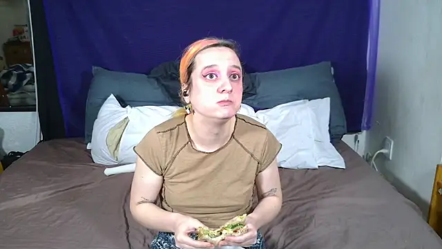 Evelan420 online show from 10, 10, 2025