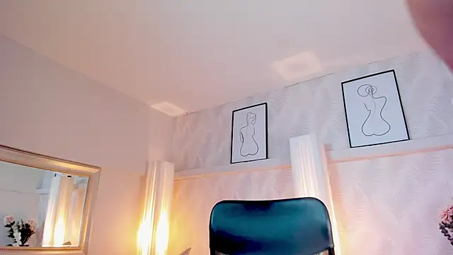 Melina Cooper  online show from 8, 10, 2025