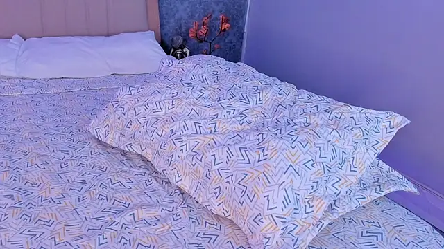 Melina Cooper  online show from 19, 2, 2025