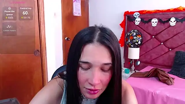 victoria adams07 online show from 28, 10, 2025